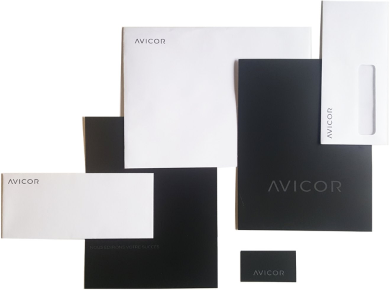 Avicor print collaterals: envelopes, folder and stationery